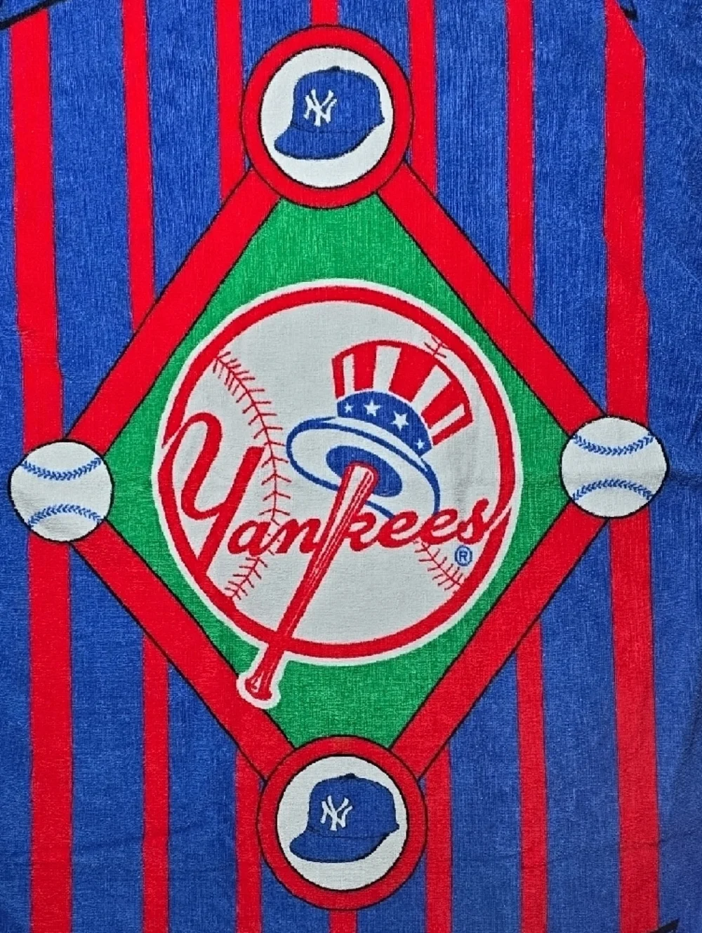MLB | Vintage 90's Era New York Yankees 29